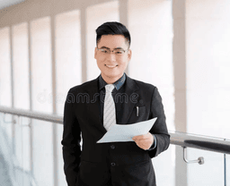 Nguyễn Minh Tuấn hinh anh mang tinh minh hoa