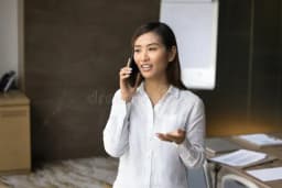 Nguyễn Thùy Linh hinh anh mang tinh minh hoa